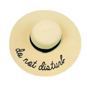 "Do not disturb" floppy hat NWOT
